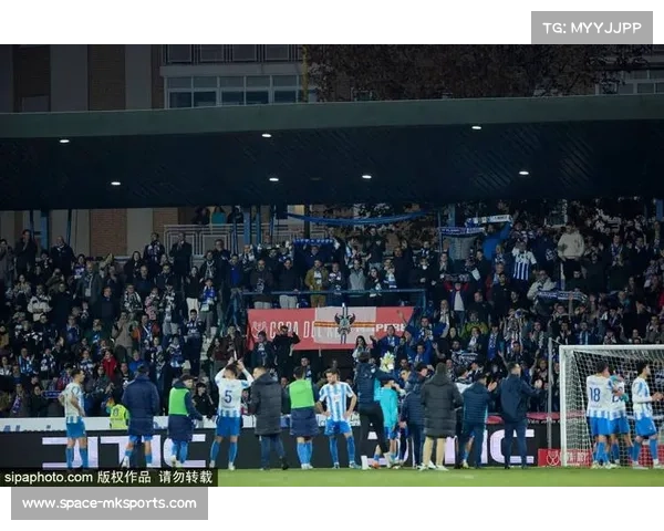 瓦伦西亚对西班牙人进球大战，主队3-2险胜保级对手